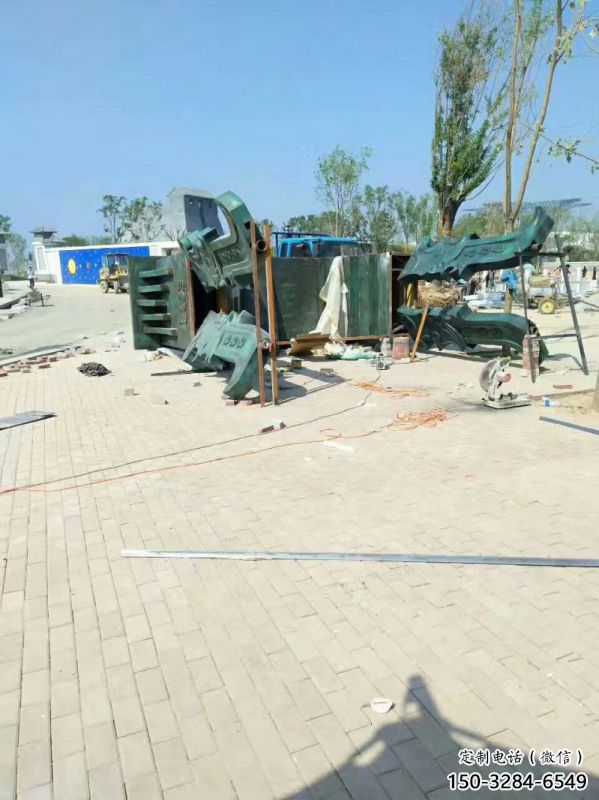 現(xiàn)場安裝青銅鼎雕塑 現(xiàn)場安裝青銅鼎雕塑