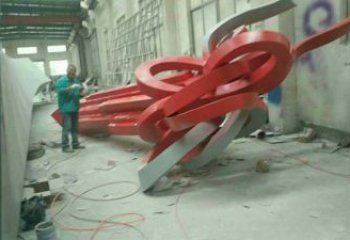 中國結(jié)雕塑