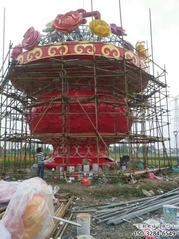 景觀花籃雕塑擺件供需，彩鋼制作，大型鐵藝花籃雕塑公司展品