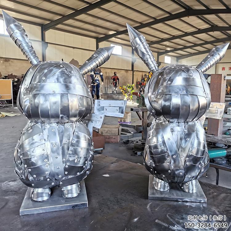 動(dòng)漫版鐵藝機(jī)甲兔子雕塑 動(dòng)漫版鐵藝機(jī)甲兔子雕塑