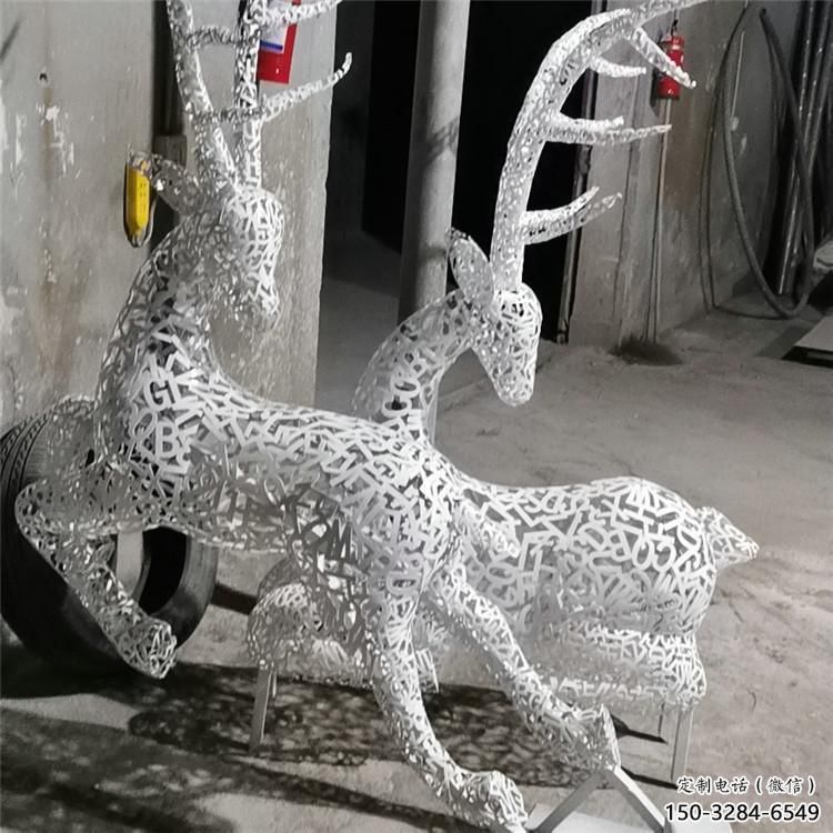 校園廣場梅花鹿雕塑訂做,城市雕塑,景觀鏤空梅花鹿雕塑工程 校園廣場梅花鹿雕塑訂做,城市雕塑,景觀鏤空梅花鹿雕塑工程