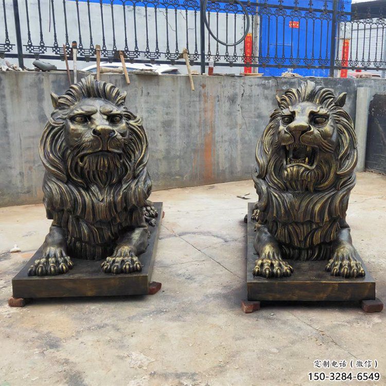 仿銅雄獅雕塑,動物美陳擺件,玻璃鋼獅子雕塑生產 仿銅雄獅雕塑,動物美陳擺件,玻璃鋼獅子雕塑生產