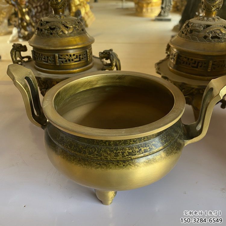 制作宣德?tīng)t香爐雕塑廠家 制作宣德?tīng)t香爐雕塑廠家