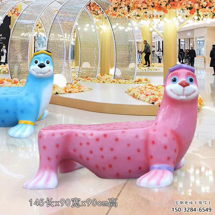 犀牛坐凳雕塑，美陳景觀雕塑，抽象效果