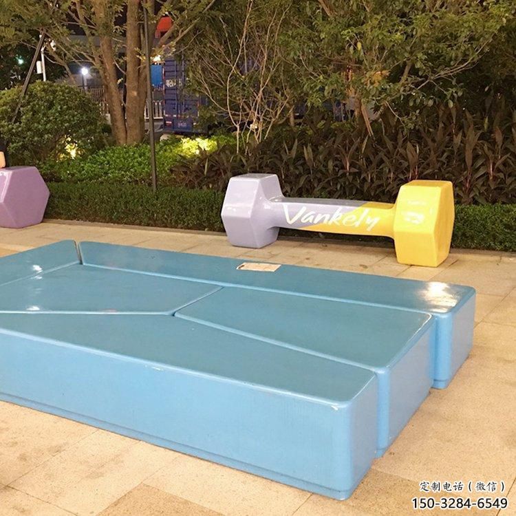 仿真啞鈴坐凳雕塑,藝術美陳設計 仿真啞鈴坐凳雕塑,藝術美陳設計