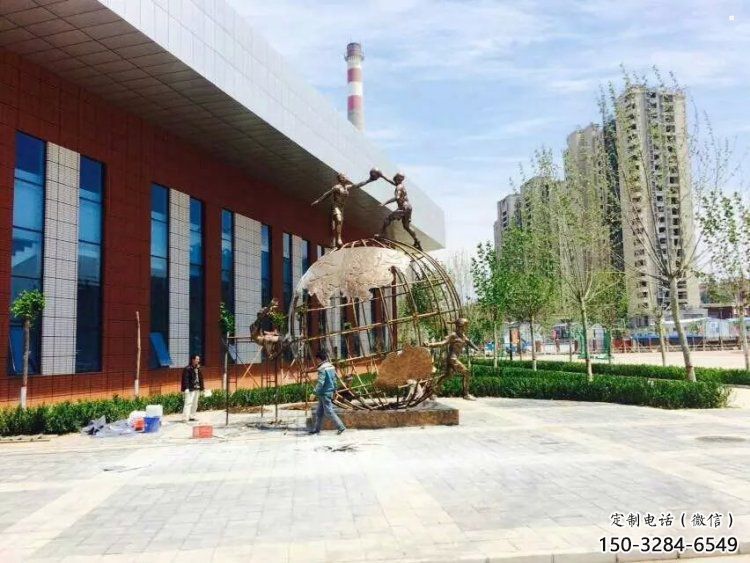 地球儀雕塑定價,拉絲工藝,地球儀人物雕塑制作 地球儀雕塑定價,拉絲工藝,地球儀人物雕塑制作