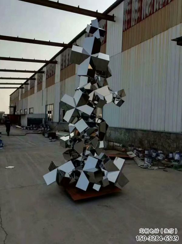 大型鵝卵石雕塑