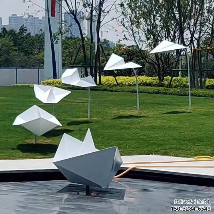 紙船雕塑優選,白鋼構件,景觀折紙船雕塑廠家 紙船雕塑優選,白鋼構件,景觀折紙船雕塑廠家