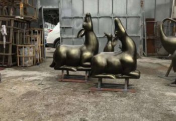 小鹿雕塑選用，鍛造工藝，藝術(shù)抽象銅鹿雕塑標(biāo)準(zhǔn)