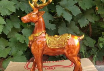 步行街馴鹿雕塑，仿真雕塑，烤漆方式