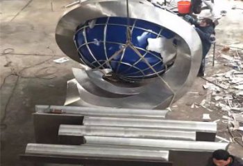 戶外地球雕塑點擊，圓雕體系，不銹鋼地球雕塑廠家