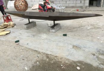 銅船雕塑選定，美陳雕塑，景觀小船銅雕塑造型廠家