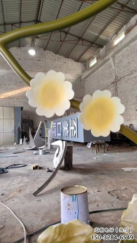 梧桐花雕塑制造商,城區(qū)小品,不銹鋼梧桐花雕塑定制廠家 梧桐花雕塑制造商,城區(qū)小品,不銹鋼梧桐花雕塑定制廠家