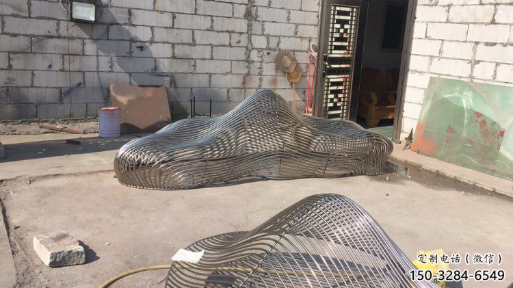 操場(chǎng)景觀雕塑，鏤空假山雕塑，噴砂制造