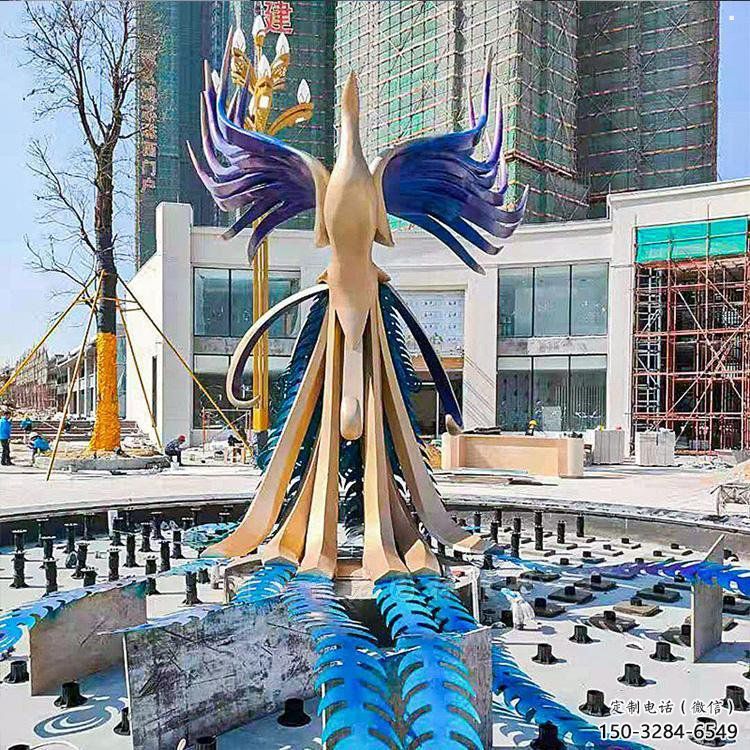 景觀孔雀雕塑預(yù)定，白鋼構(gòu)件，不銹鋼孔雀雕塑選定