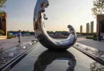 游樂場浪花雕塑