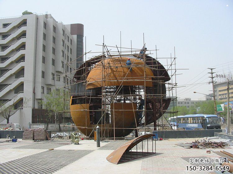 鏤空球雕塑精選,彩鋼制作,異形鏤空球雕塑工廠 鏤空球雕塑精選,彩鋼制作,異形鏤空球雕塑工廠