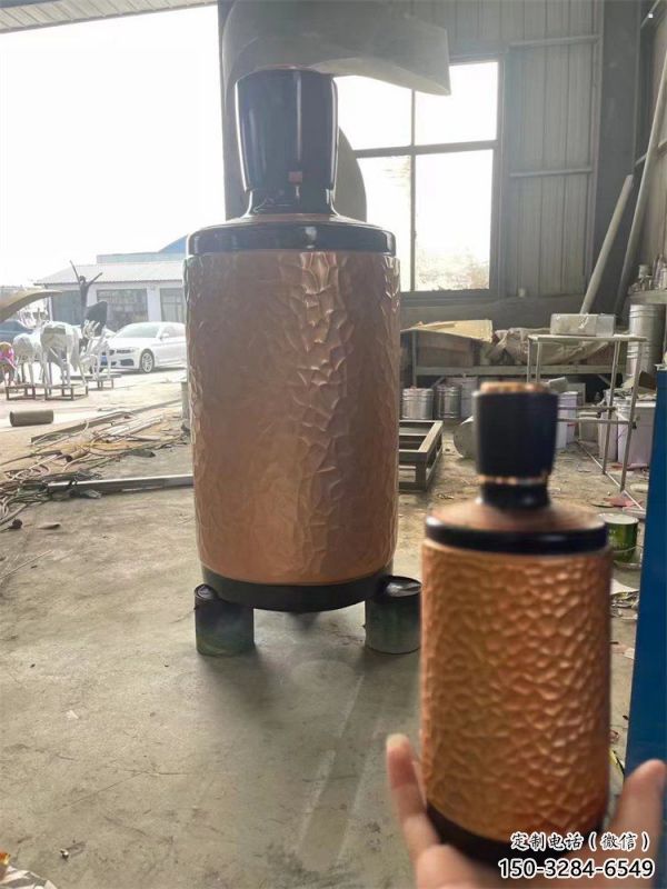 藝術酒瓶雕塑展品,室外軟裝,展示玻璃鋼酒瓶雕塑訂做 藝術酒瓶雕塑展品,室外軟裝,展示玻璃鋼酒瓶雕塑訂做