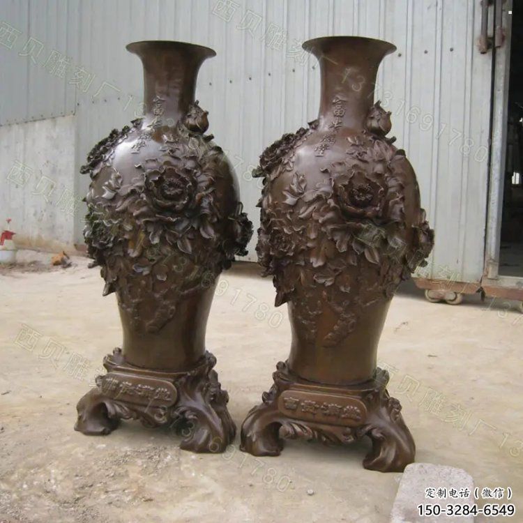 銅花瓶雕塑供應，城市裝飾，彩色銅花瓶雕塑優選