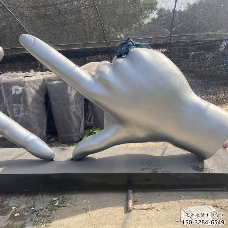 剪刀手雕塑供應，城市裝飾，彩色不銹鋼剪刀手雕塑優選