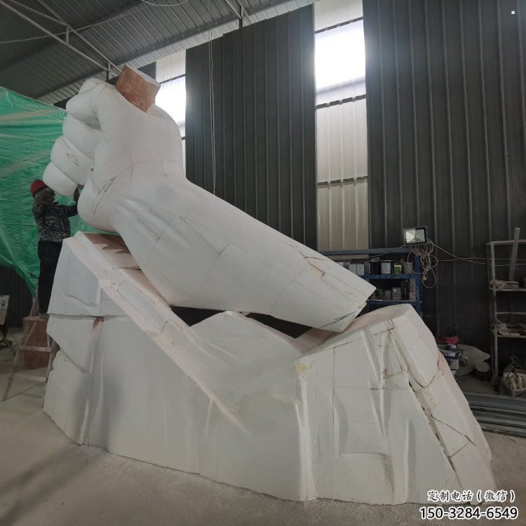 拳頭雕塑展品，公園小品，不銹鋼拳頭雕塑生產商