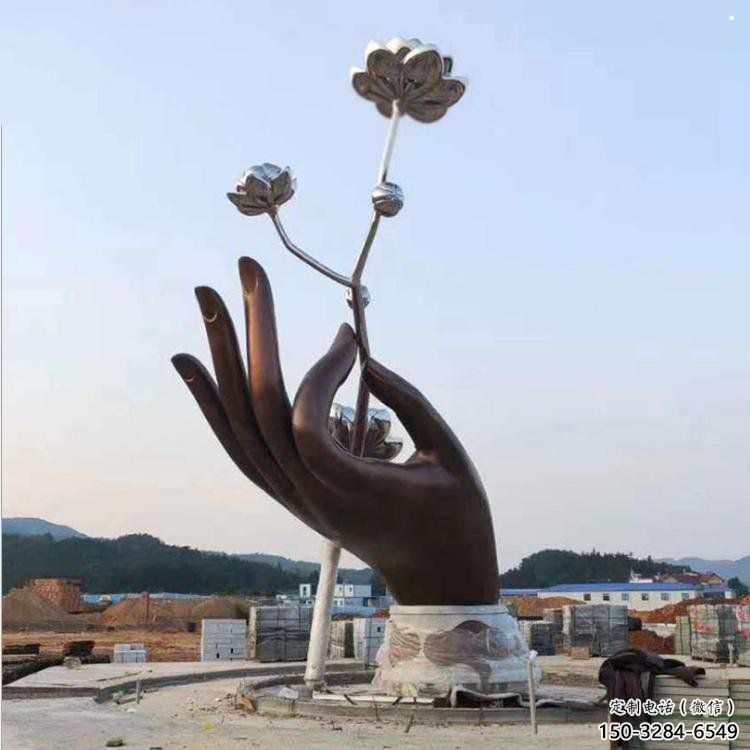 手拈花雕塑精選，室外軟裝，不銹鋼手拈花雕塑廠家