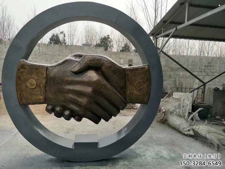 握手雕塑觀賞型,戶外擺放,不銹鋼握手雕塑廠家 握手雕塑觀賞型,戶外擺放,不銹鋼握手雕塑廠家