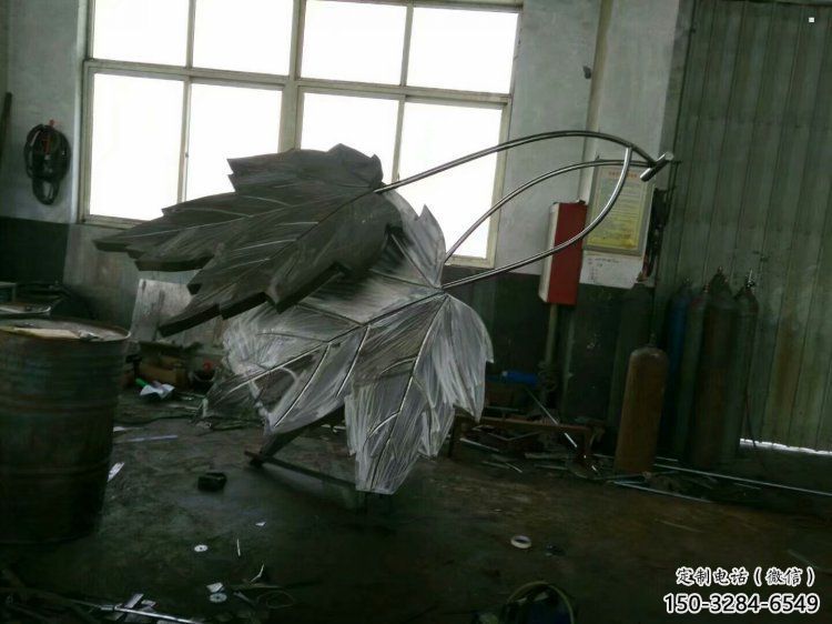 楓葉雕塑承接,景區(qū)案例,不銹鋼楓葉雕塑定制廠家 楓葉雕塑承接,景區(qū)案例,不銹鋼楓葉雕塑定制廠家
