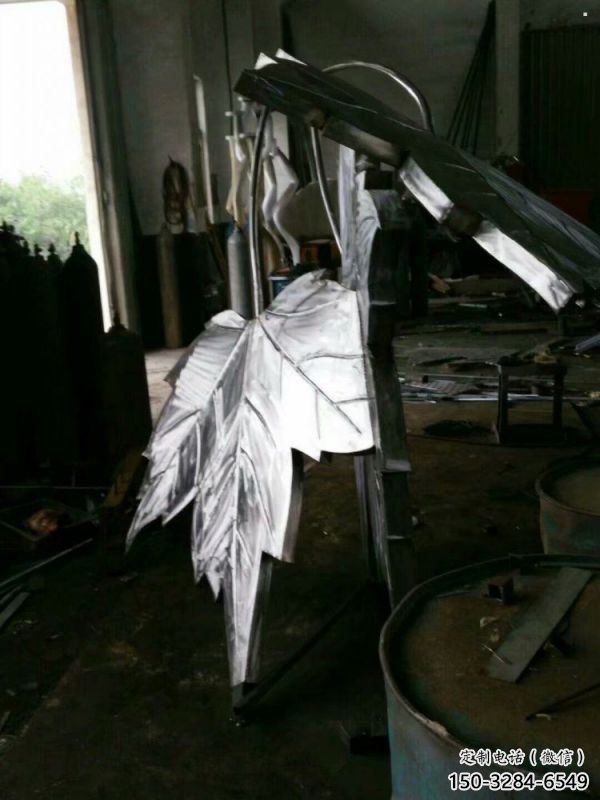 楓葉雕塑供應,花園小品,不銹鋼仿真楓葉雕塑廠家 楓葉雕塑供應,花園小品,不銹鋼仿真楓葉雕塑廠家