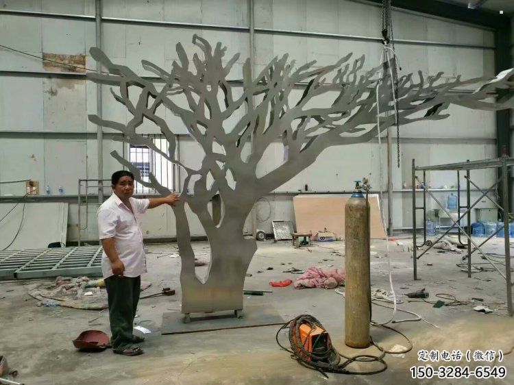 抽象鏤空樹雕塑,小區(qū)雕塑,鏤空剪紙樹雕塑廠家 抽象鏤空樹雕塑,小區(qū)雕塑,鏤空剪紙樹雕塑廠家