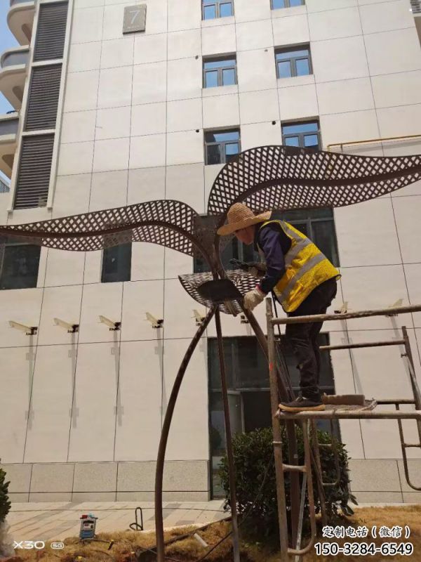 仿真樹葉雕塑生產(chǎn),城市裝飾,彩繪仿真樹葉雕塑選定 仿真樹葉雕塑生產(chǎn),城市裝飾,彩繪仿真樹葉雕塑選定