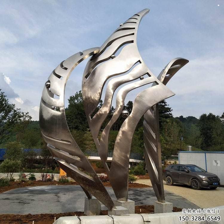 鏡面樹葉雕塑廠家，鍛造工藝，不銹鋼鏡面樹葉雕塑承接