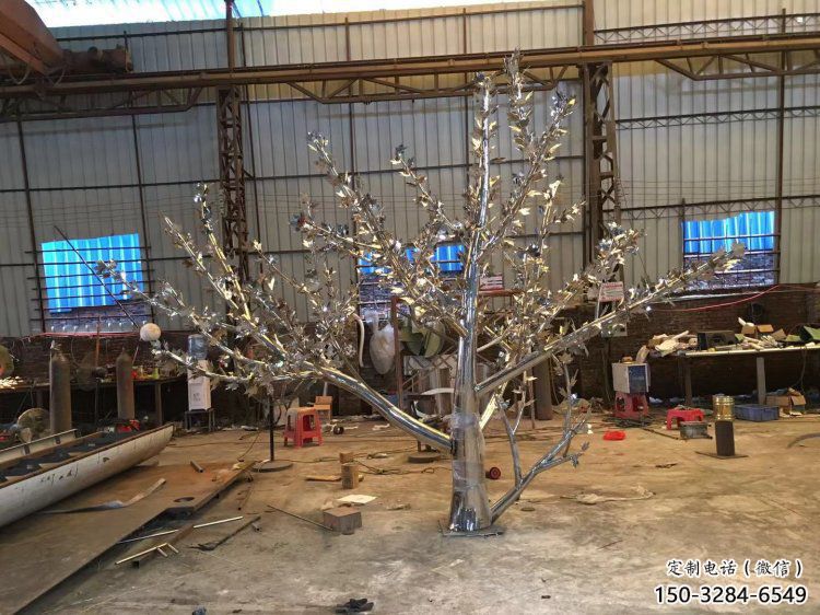 楓樹雕塑制作,動態雕塑,不銹鋼楓樹雕塑定制廠家 楓樹雕塑制作,動態雕塑,不銹鋼楓樹雕塑定制廠家