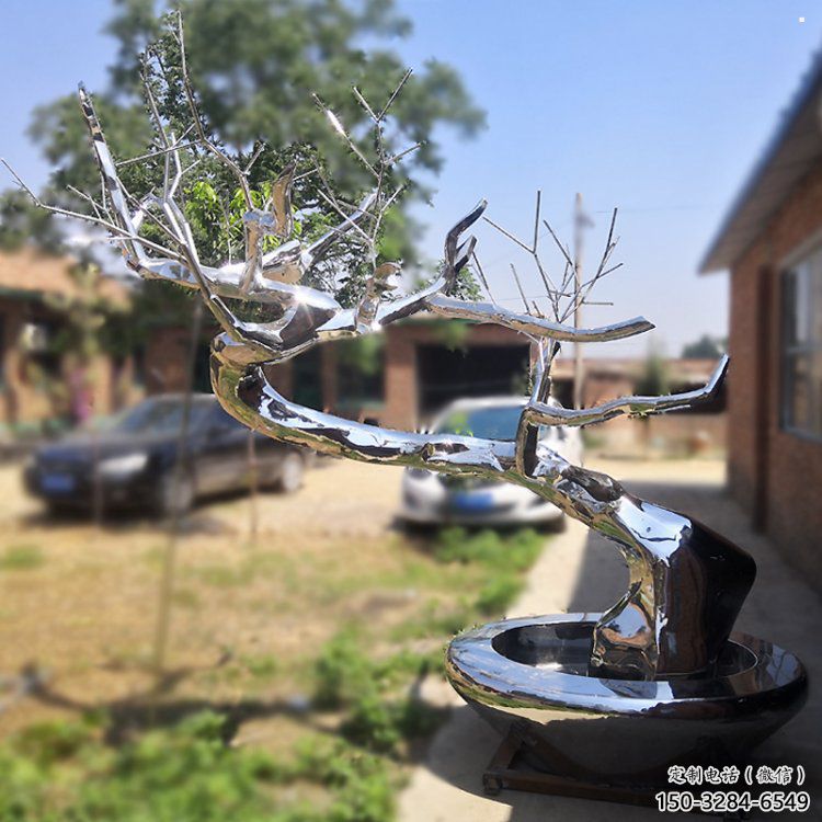 街頭松樹雕塑 街頭松樹雕塑