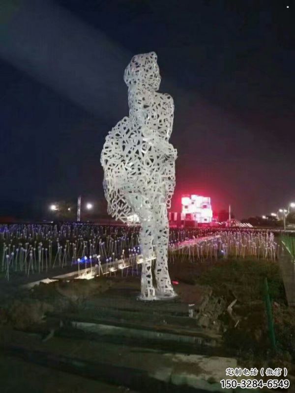 鏤空人物雕塑預定，城區小品，現代鐵藝人物雕塑制造商