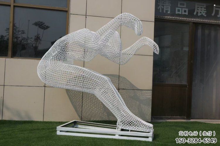 戶外鏤空體育雕塑通用,運動員雕塑,鐵藝人物雕塑供應 戶外鏤空體育雕塑通用,運動員雕塑,鐵藝人物雕塑供應