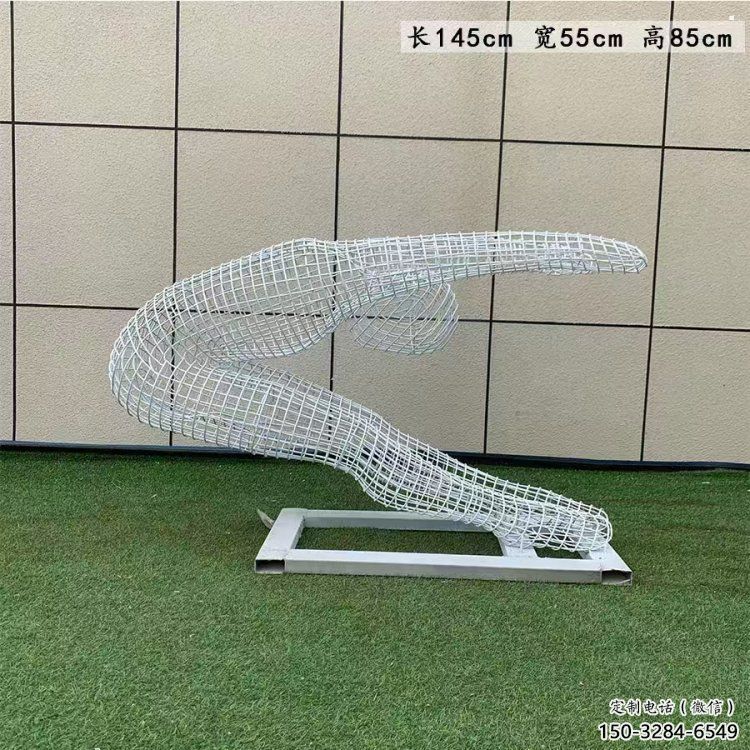 鏤空運動員雕塑定做，小區擺件，體育人物雕塑制作
