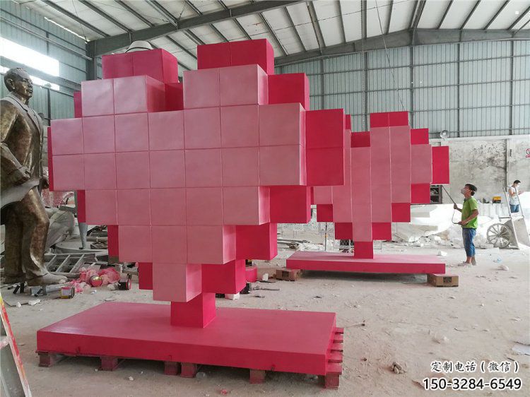 桃心雕塑工程選用,美陳雕塑,不銹鋼桃心雕塑展示 桃心雕塑工程選用,美陳雕塑,不銹鋼桃心雕塑展示