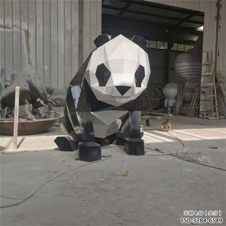 熊貓雕塑制造,白鋼構件,幾何切面熊貓雕塑提供 熊貓雕塑制造,白鋼構件,幾何切面熊貓雕塑提供