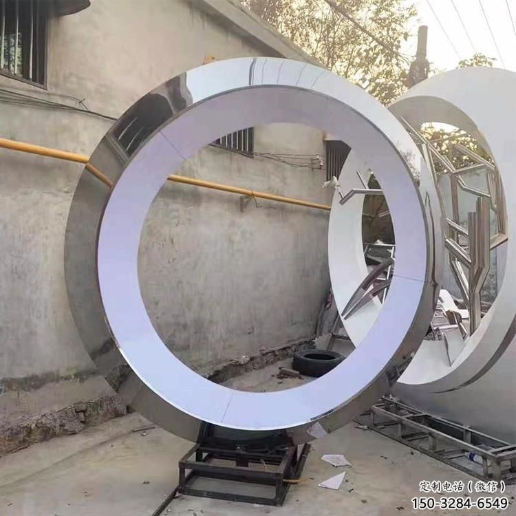 圓環(huán)雕塑定制制造,歐式風(fēng)格,不銹鋼圓環(huán)雕塑供給 圓環(huán)雕塑定制制造,歐式風(fēng)格,不銹鋼圓環(huán)雕塑供給