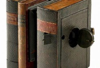 銅書籍雕塑廠家，金屬組合，銅書籍雕塑定做