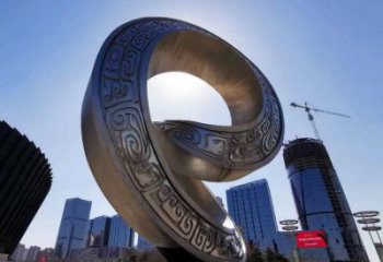 金屬雙環(huán)雕塑承接,陸地?cái)[件,不銹鋼雙環(huán)雕塑制造商