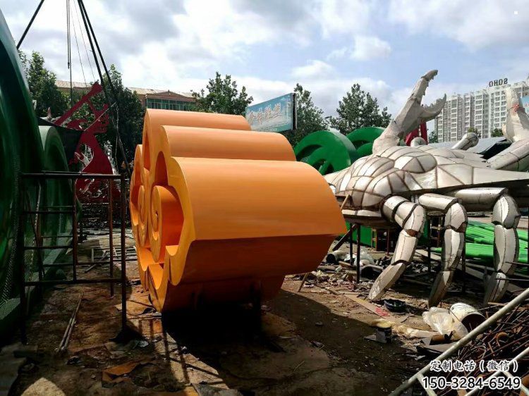 草地云彩雕塑 草地云彩雕塑