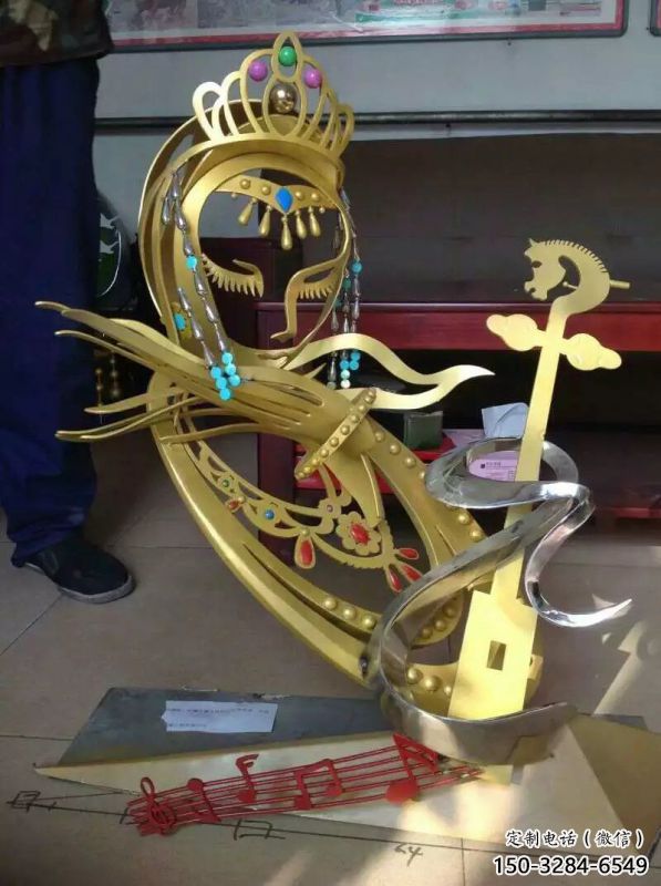 桂林公園臉譜雕塑 桂林公園臉譜雕塑