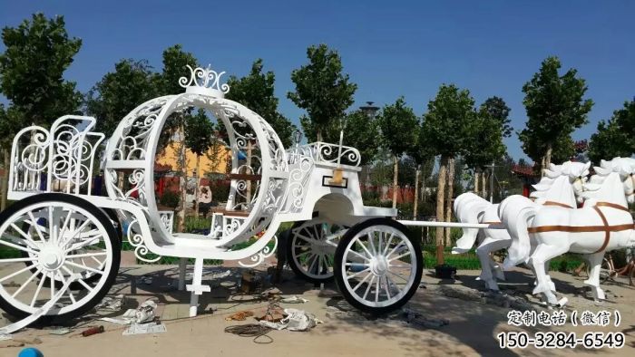 荊州廣場(chǎng)馬車(chē)雕塑 荊州廣場(chǎng)馬車(chē)雕塑