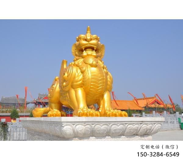 郴州廣場貔貅雕塑，動(dòng)物彩繪雕塑，抽象效果