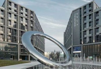 吉林水簾圓環(huán)雕塑，直噴式旱地水景噴泉雕塑