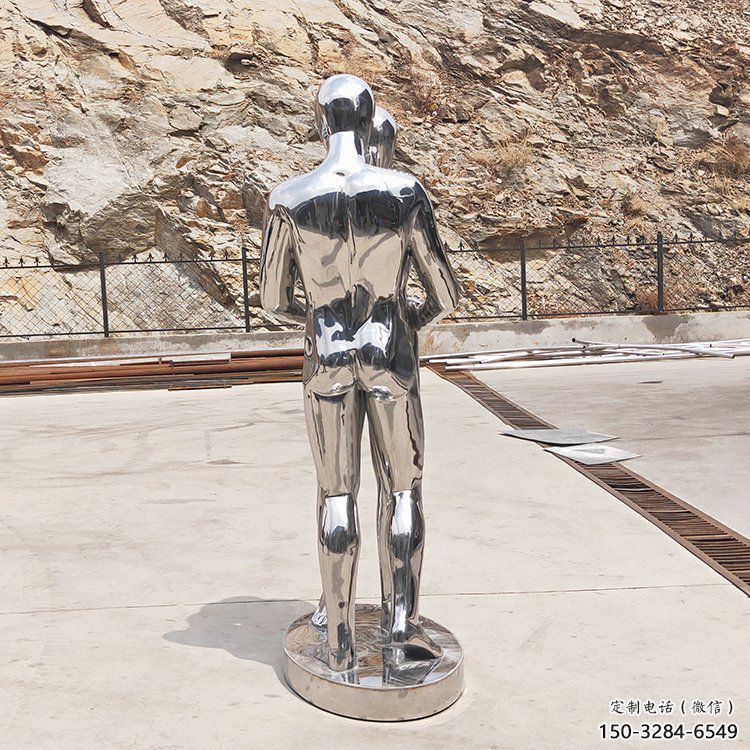 鞍山廣場(chǎng)情侶雕塑