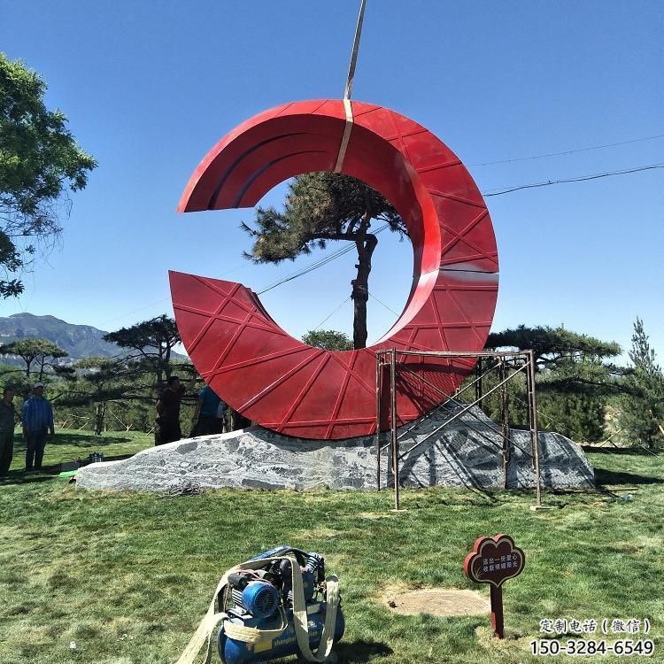 沈河草地精神堡壘雕塑 沈河草地精神堡壘雕塑