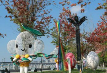 金鳳戶外鏤空卡通雕塑供應，花園小品，鐵藝卡通雕塑展品